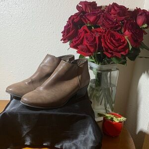 Style & Co. Classic Tan Ankle Boots